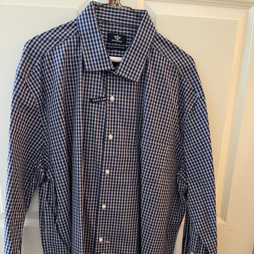 Dockers men’s button down shirt